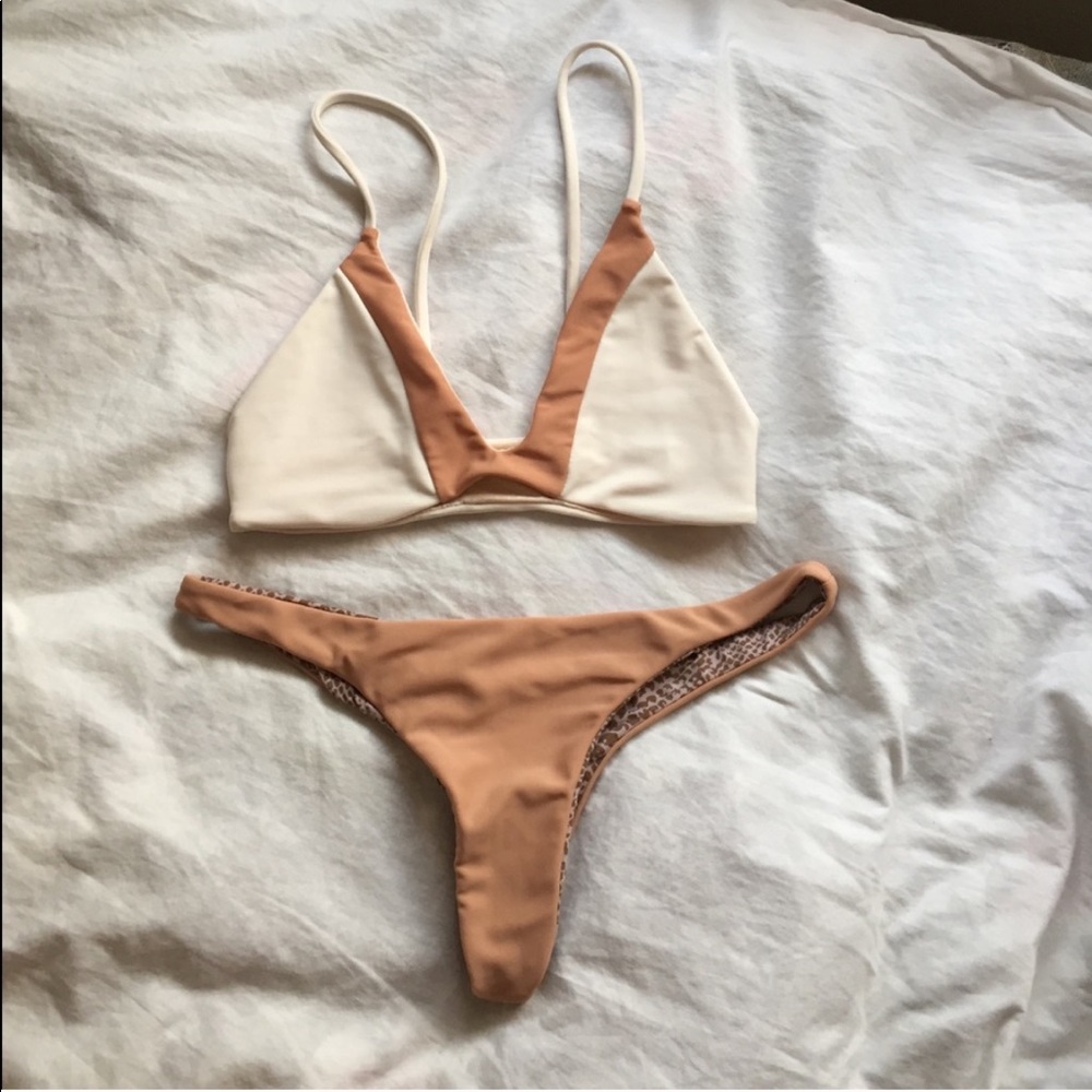 Acacia topless pupukea and one love set